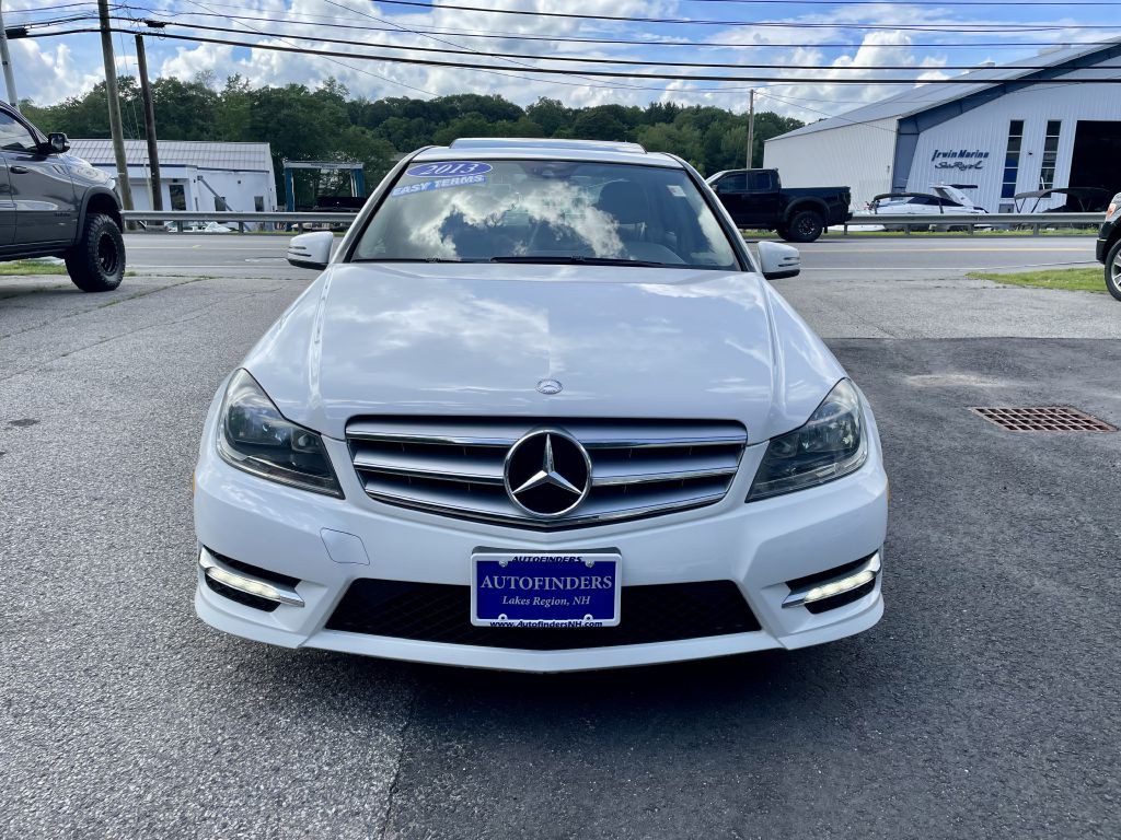 2013 Mercedes-Benz C-Class Image 2