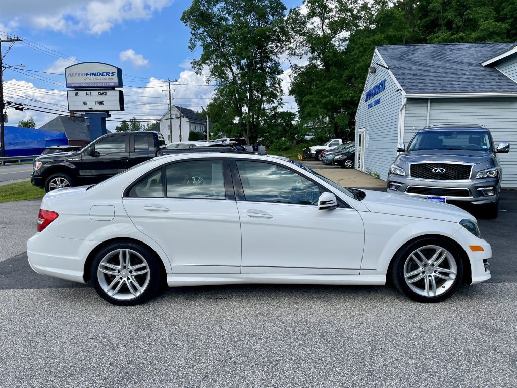 2013 Mercedes-Benz C-Class Image 8