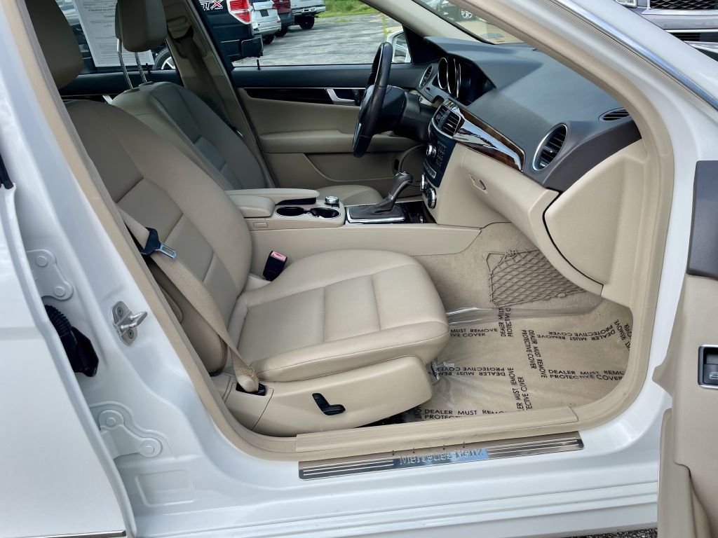 2013 Mercedes-Benz C-Class Image 20