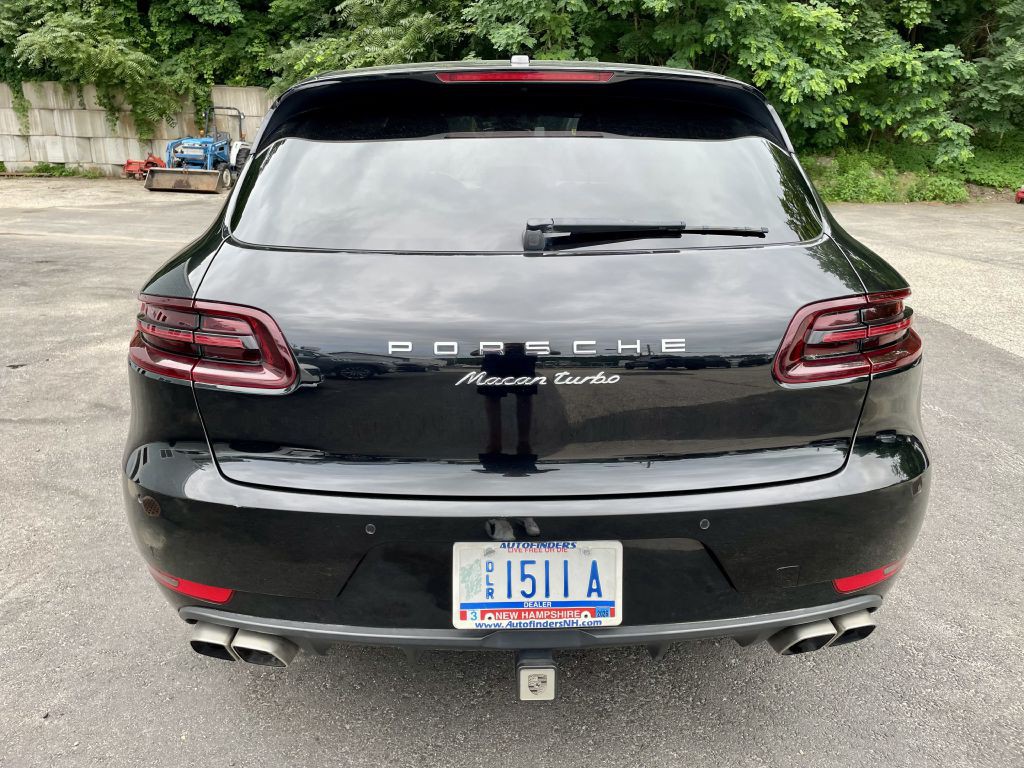 2015 Porsche Macan Image 6