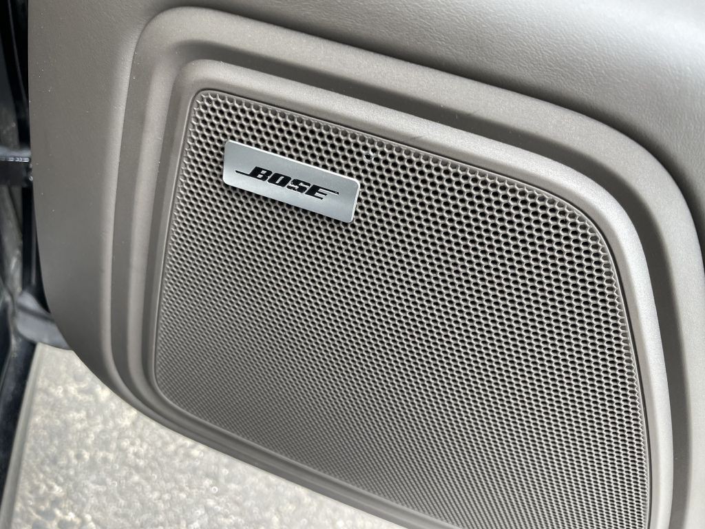 2015 Porsche Macan Image 32