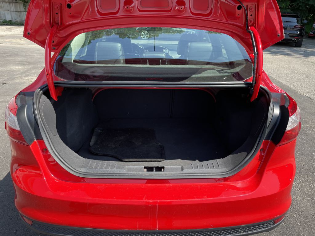 2013 Ford Focus Image 22