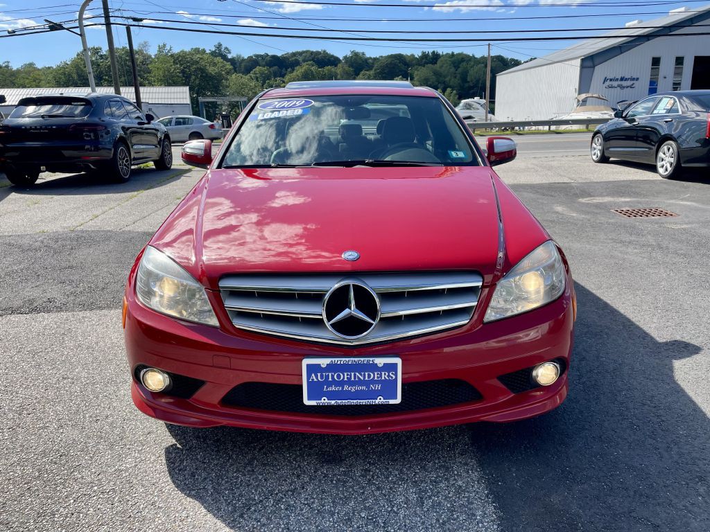 2009 Mercedes-Benz C-Class Image 2