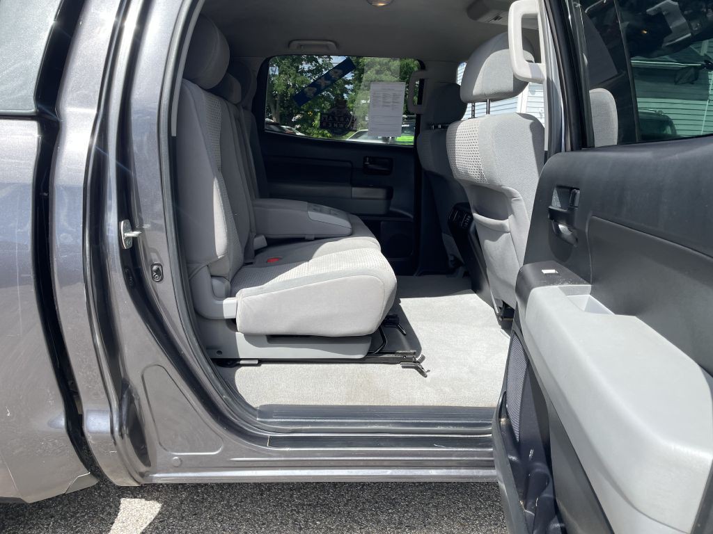 2011 Toyota Tundra Image 22
