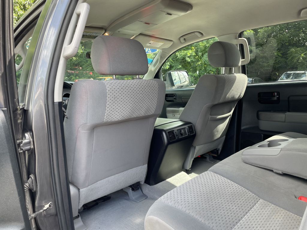 2011 Toyota Tundra Image 25