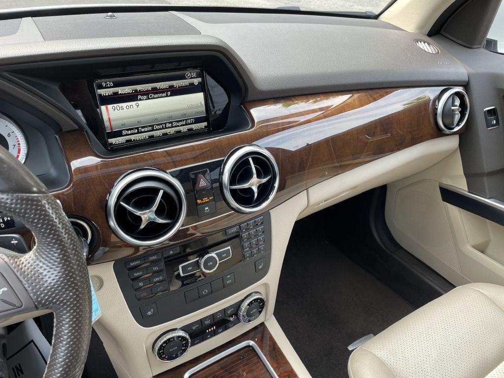 2015 Mercedes-Benz GLK-Class Image 16