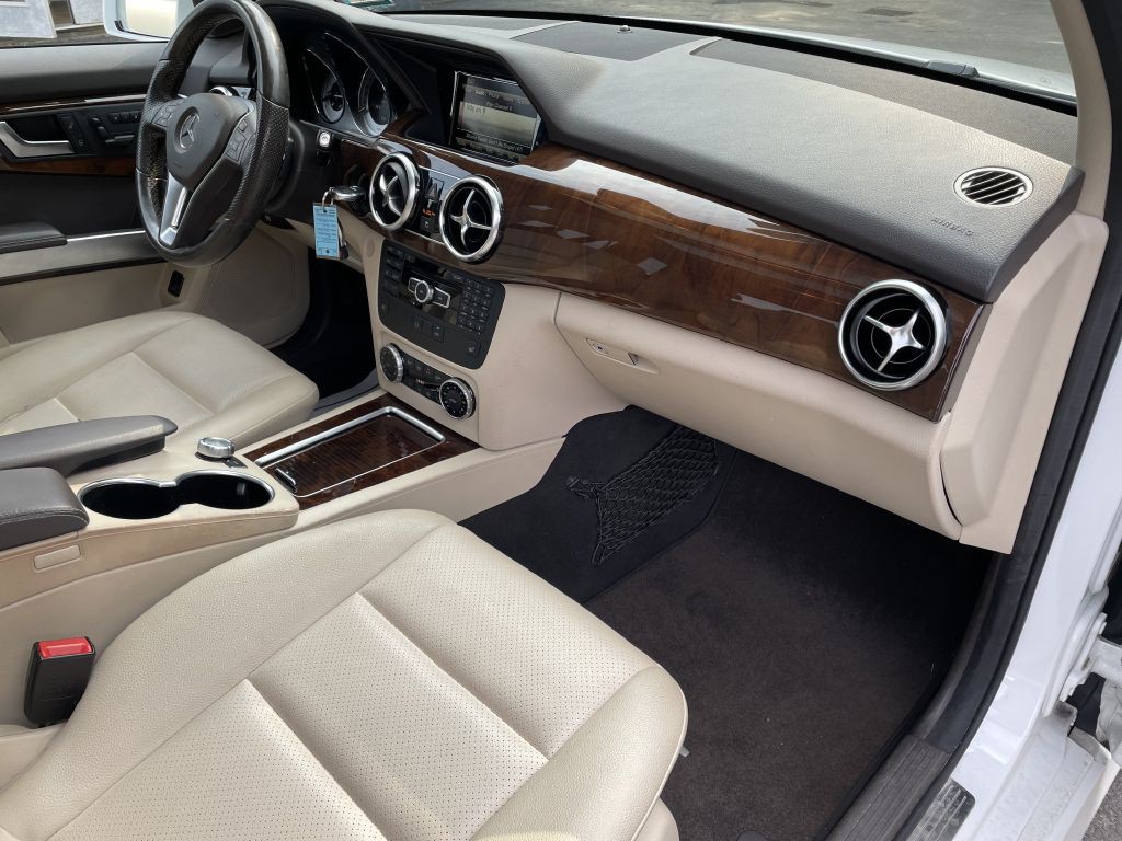 2015 Mercedes-Benz GLK-Class Image 24