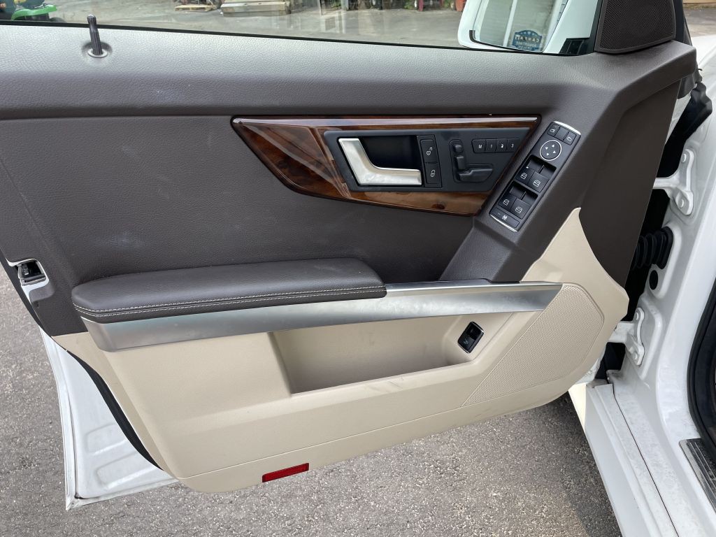 2015 Mercedes-Benz GLK-Class Image 30