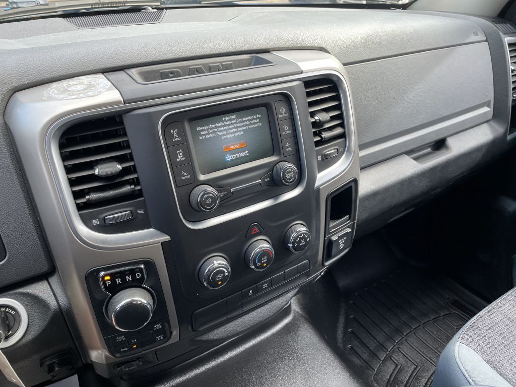 2014 RAM 1500 Image 18