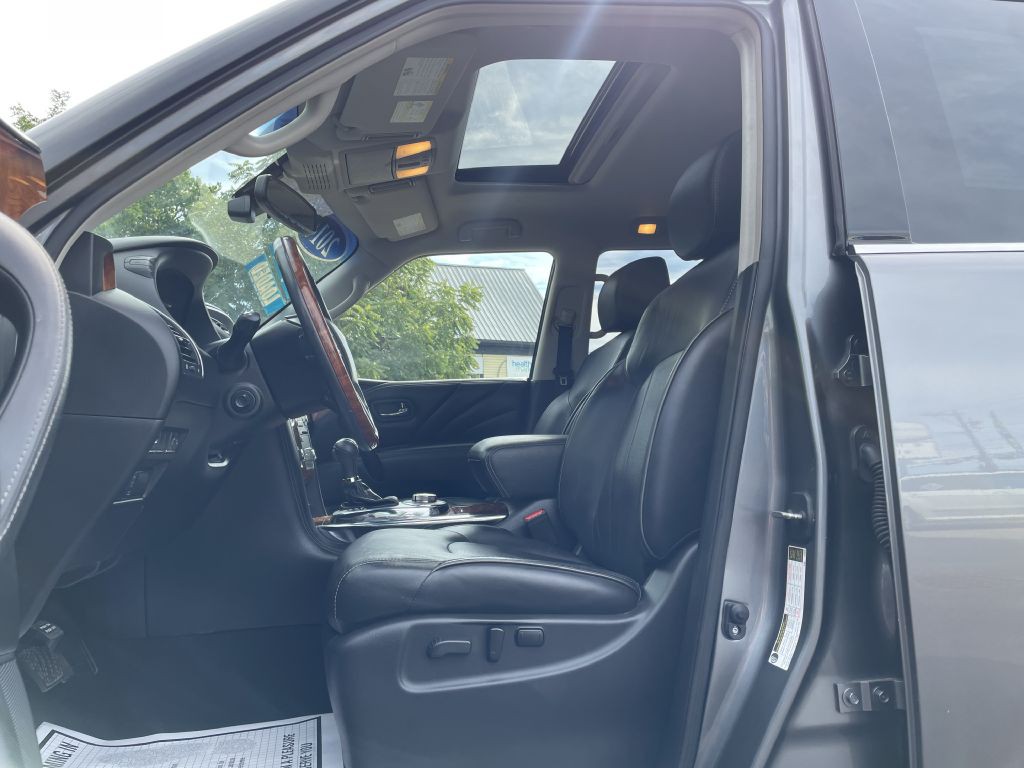 2016 INFINITI QX80 Image 21