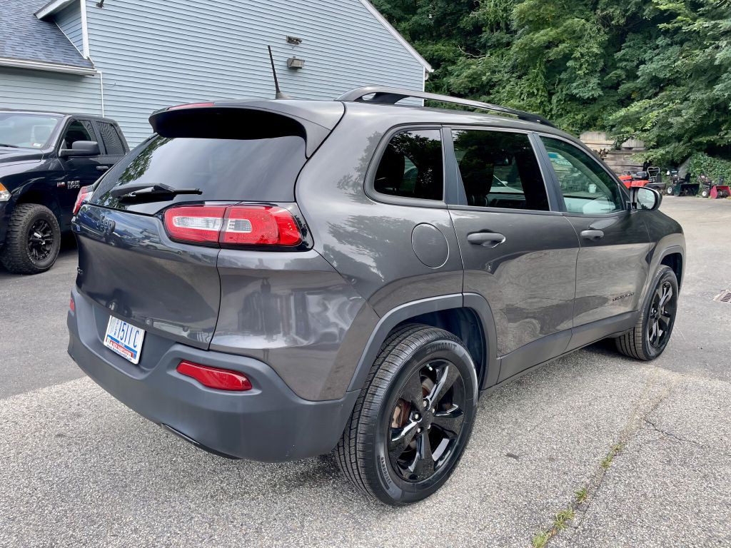2017 Jeep Cherokee Image 7