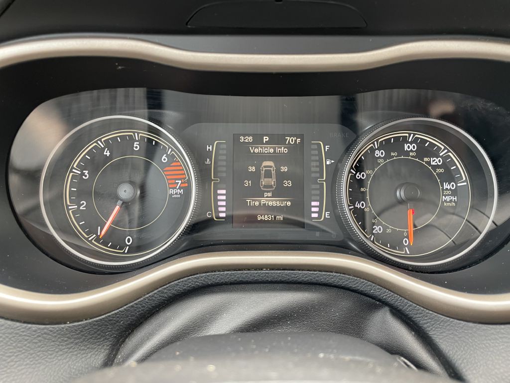 2017 Jeep Cherokee Image 13