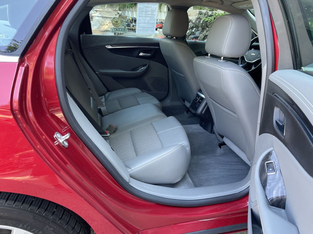 2015 Chevrolet Impala Image 19