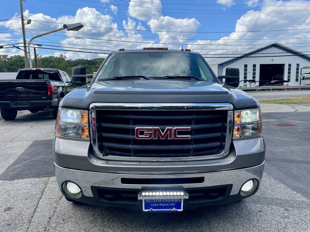 2008 GMC Sierra Image 2