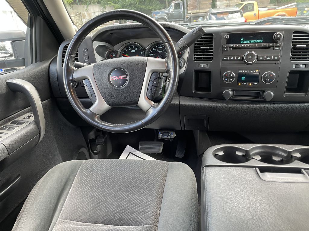 2008 GMC Sierra Image 15