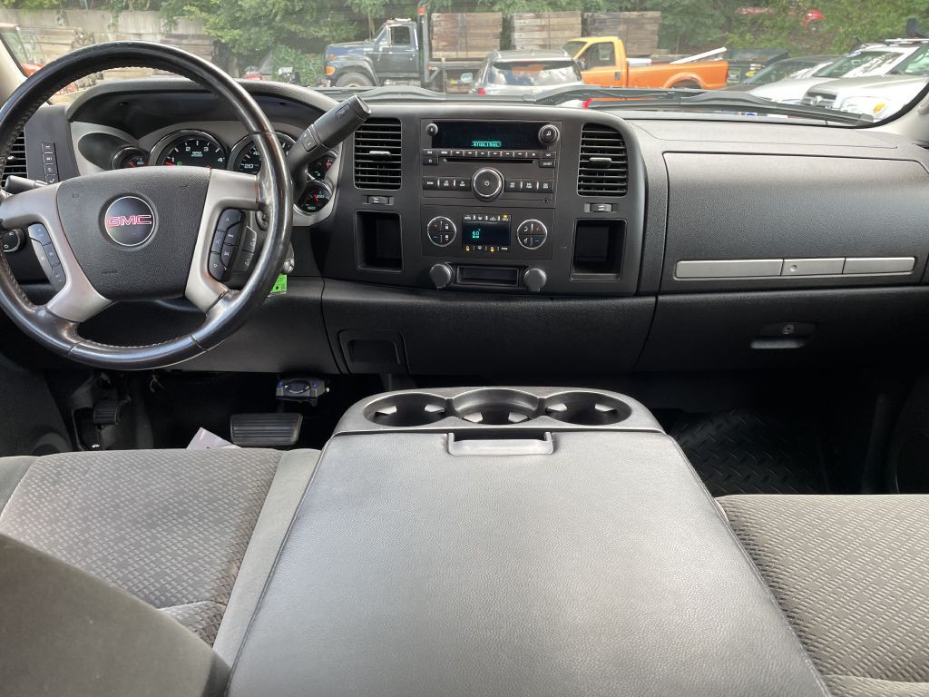 2008 GMC Sierra Image 16