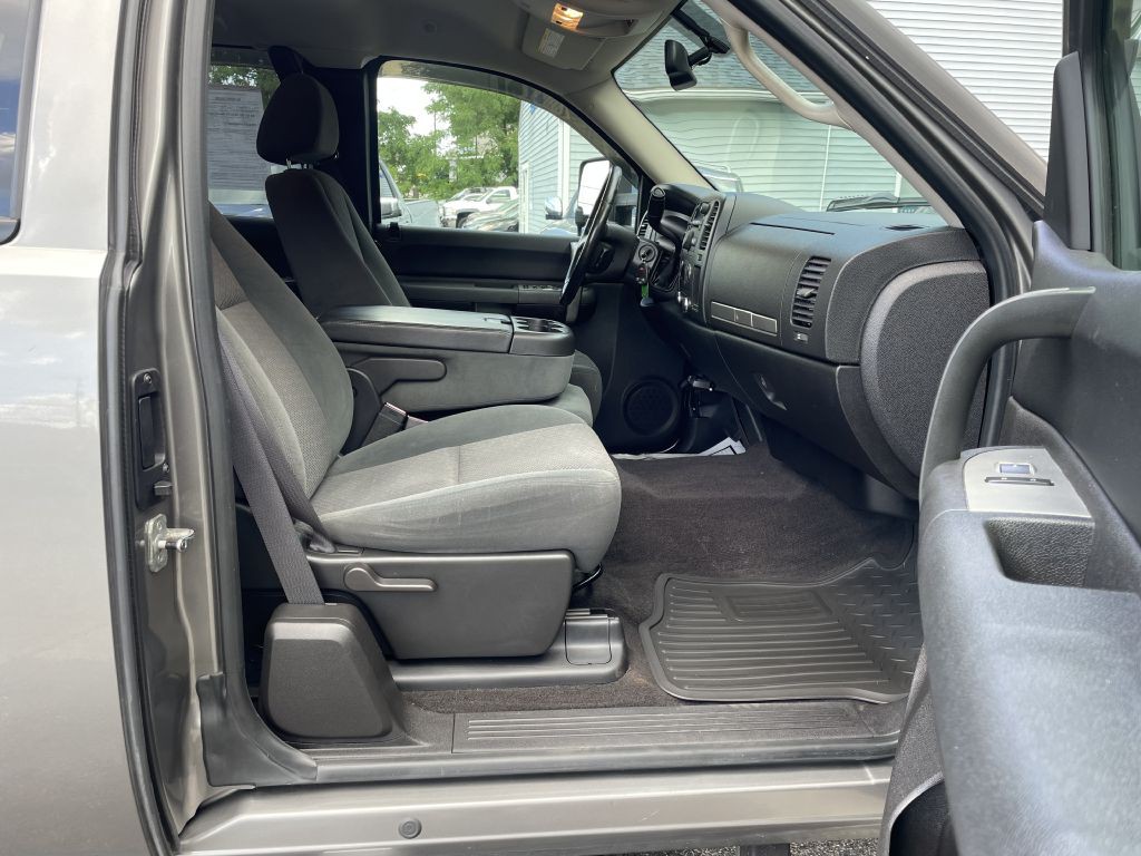 2008 GMC Sierra Image 23
