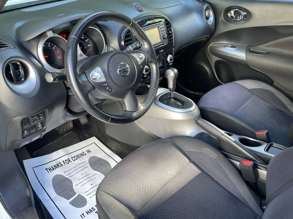 2011 Nissan Juke Image 16