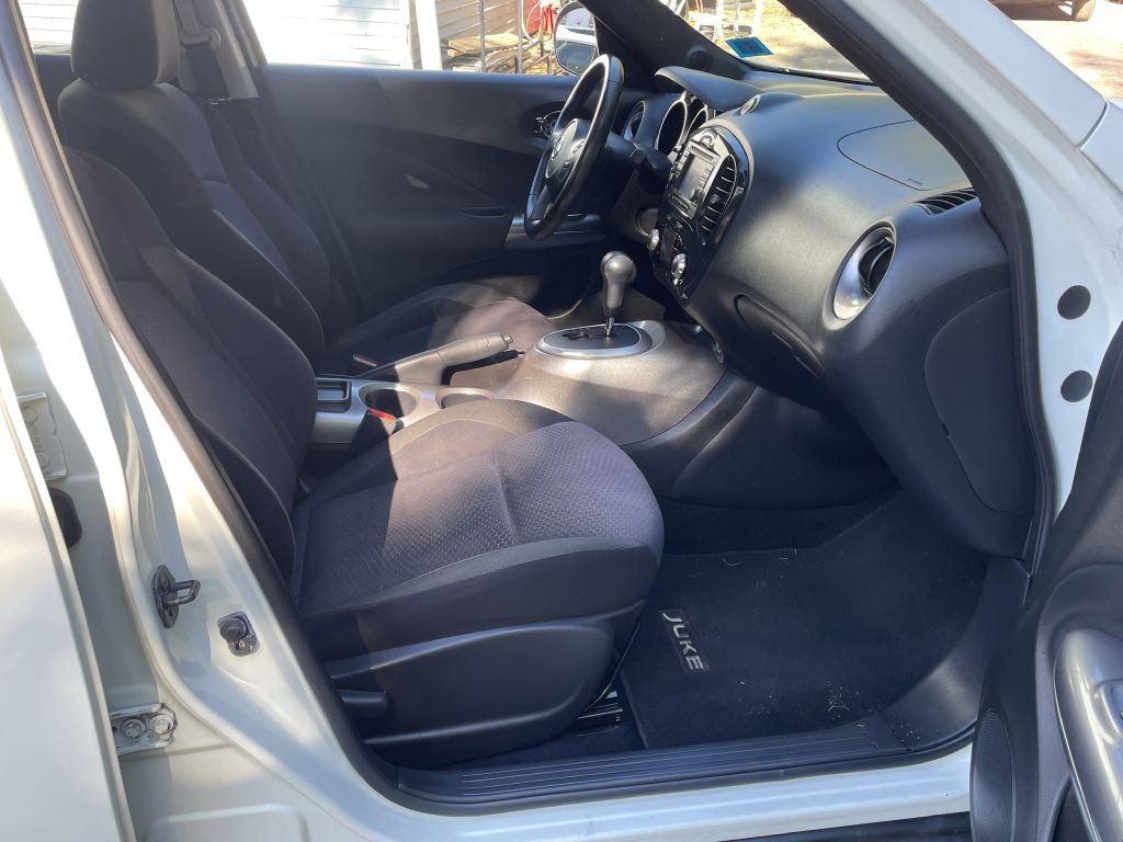2011 Nissan Juke Image 18
