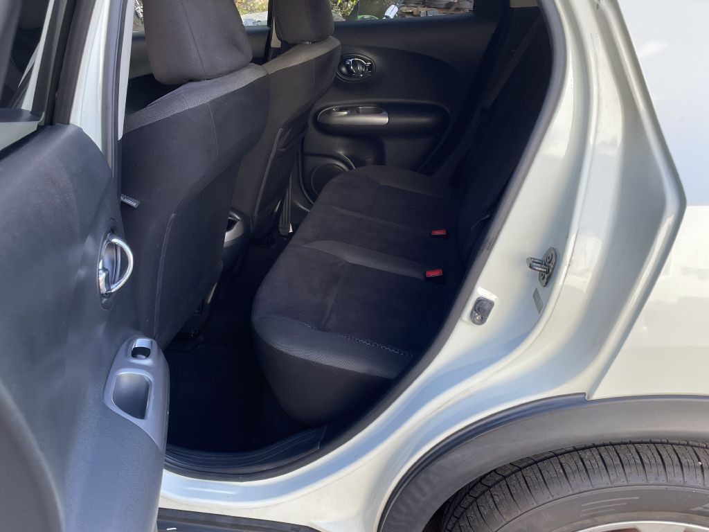 2011 Nissan Juke Image 20