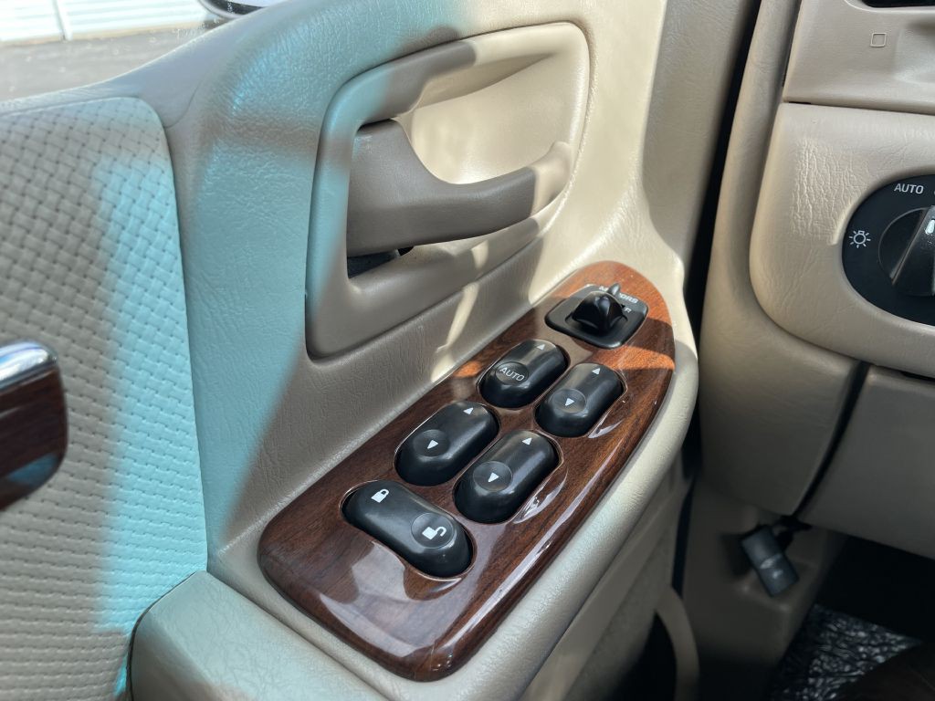 2001 Ford Windstar Image 17