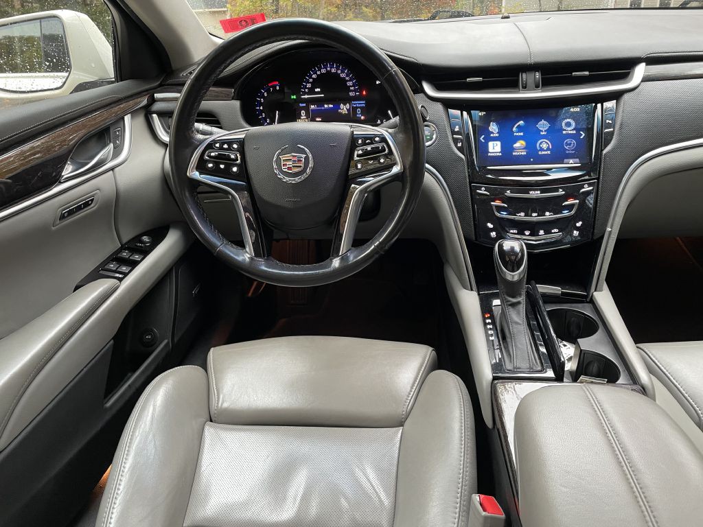 2013 Cadillac XTS Image 9