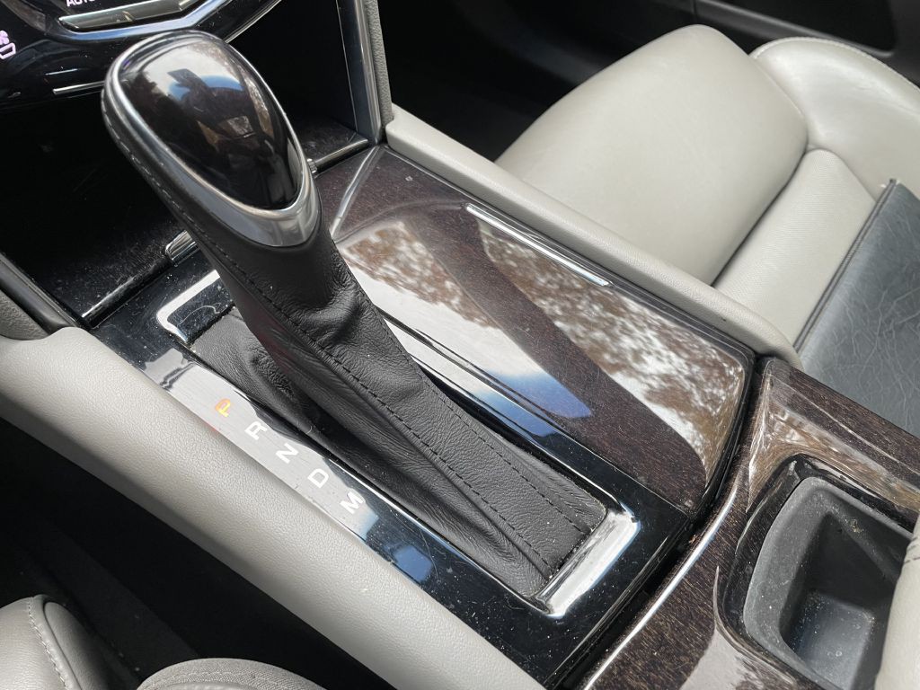 2013 Cadillac XTS Image 15