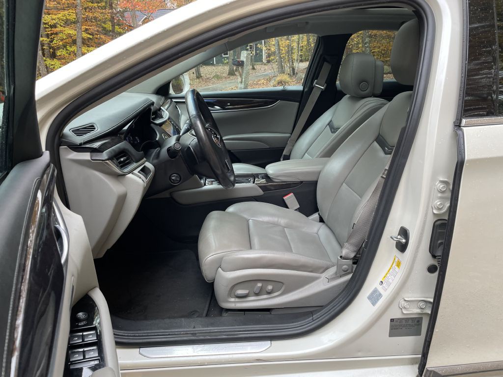 2013 Cadillac XTS Image 18