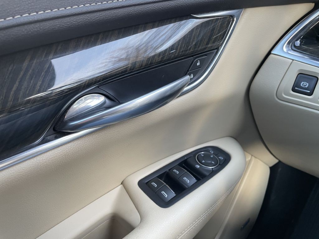 2018 Cadillac XT5 Image 16