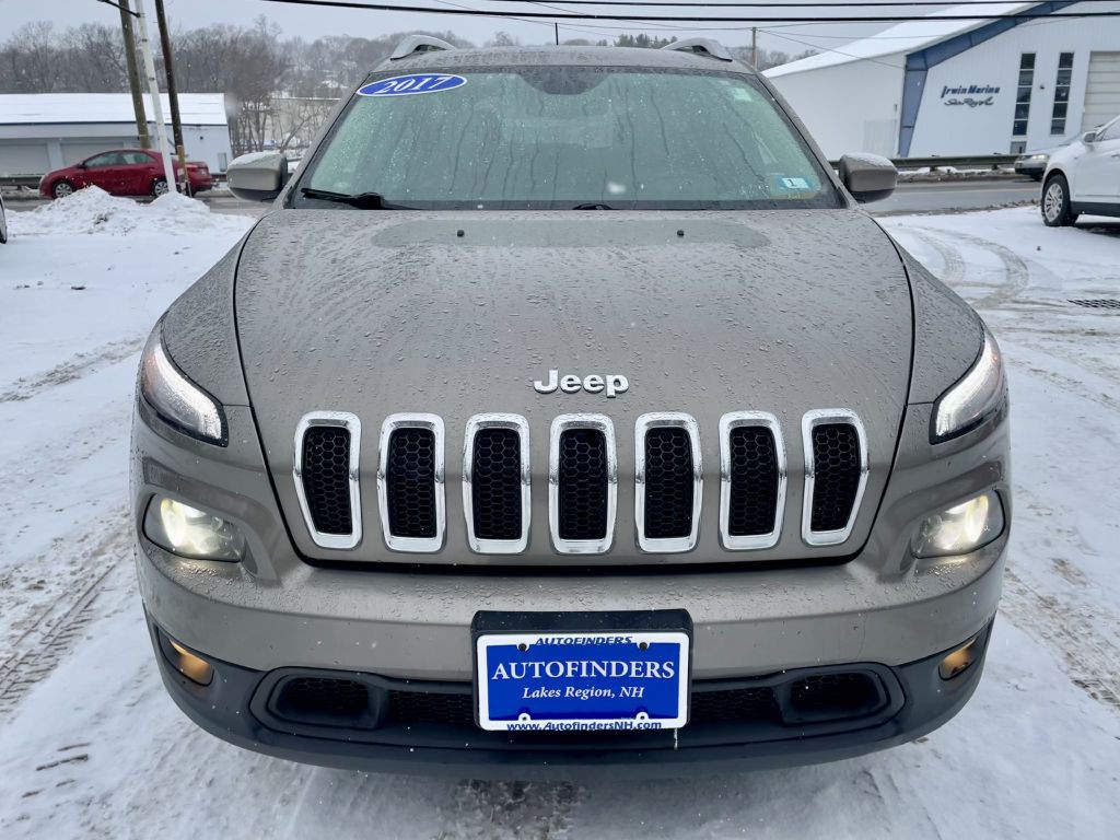 2017 Jeep Cherokee Image 2