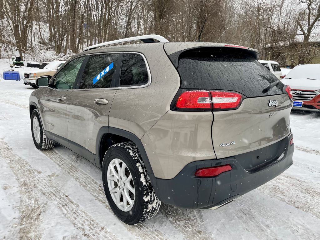 2017 Jeep Cherokee Image 5