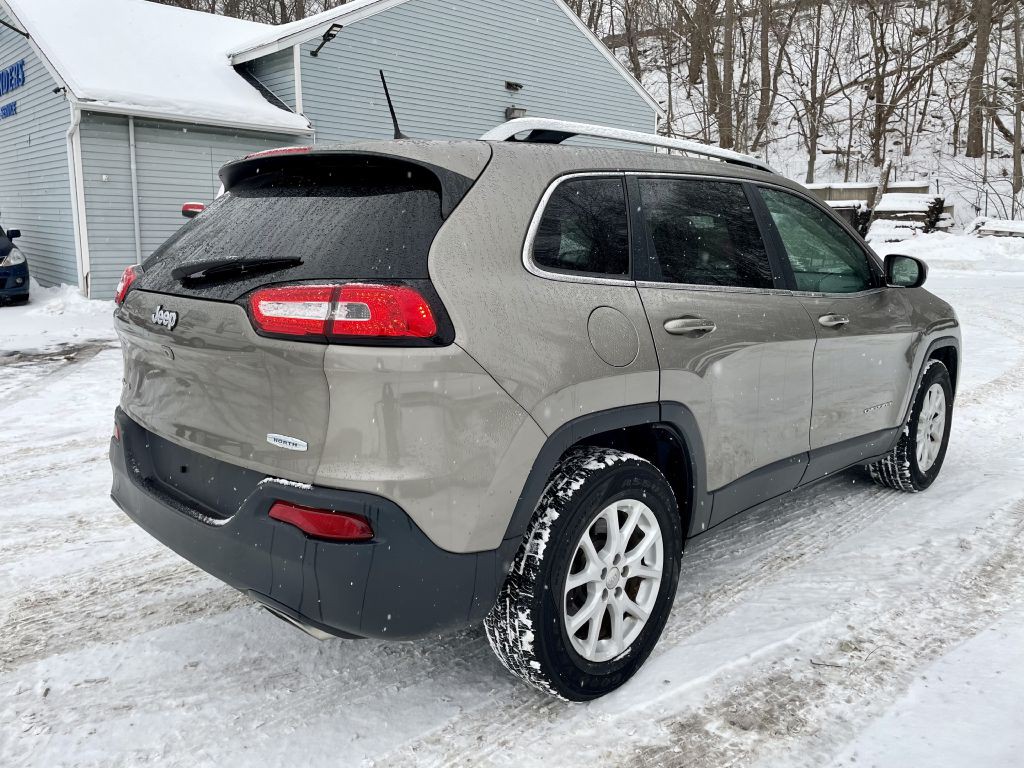 2017 Jeep Cherokee Image 7