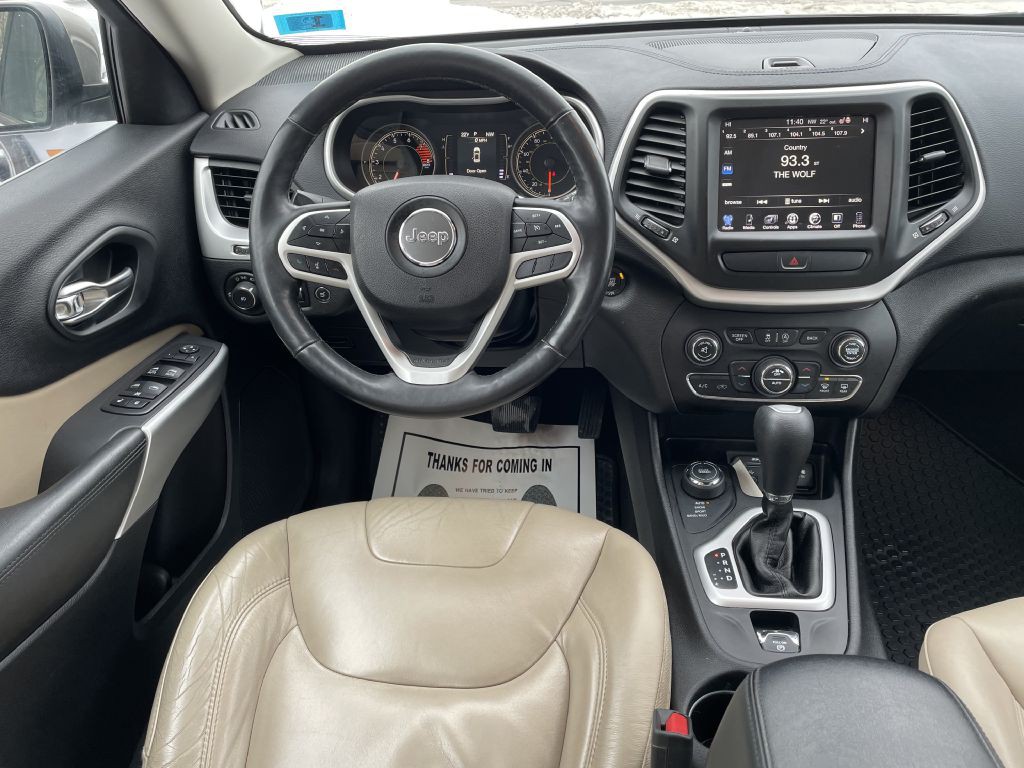 2017 Jeep Cherokee Image 10