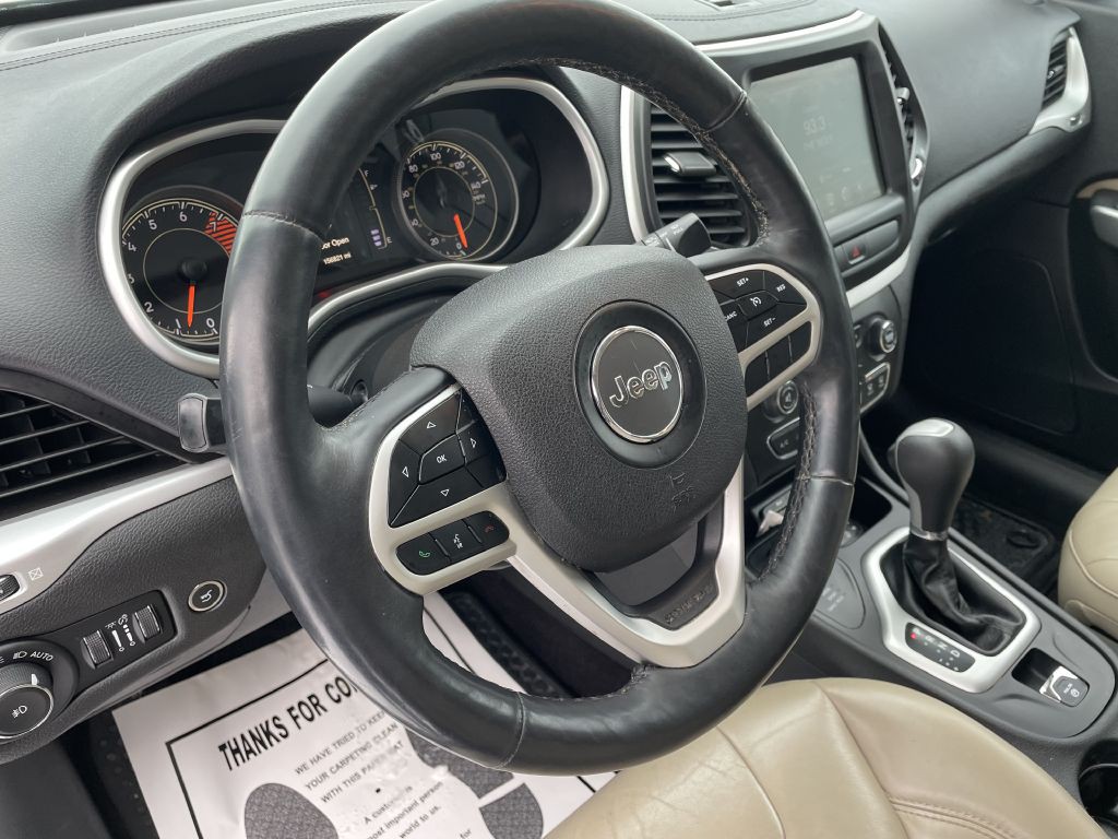 2017 Jeep Cherokee Image 12