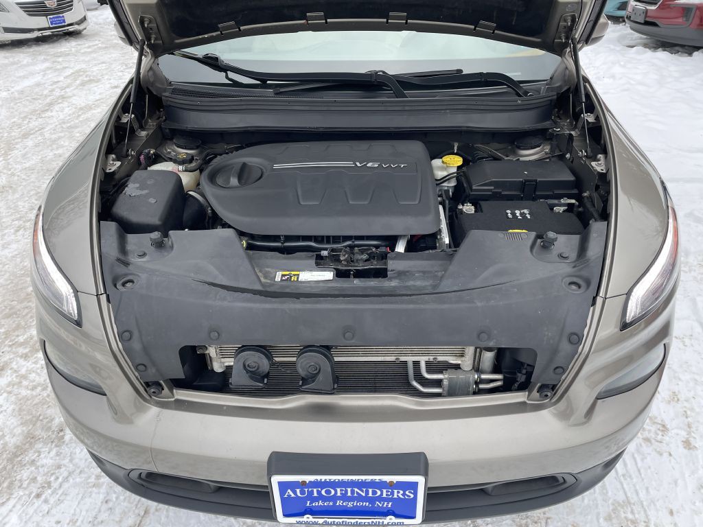 2017 Jeep Cherokee Image 27