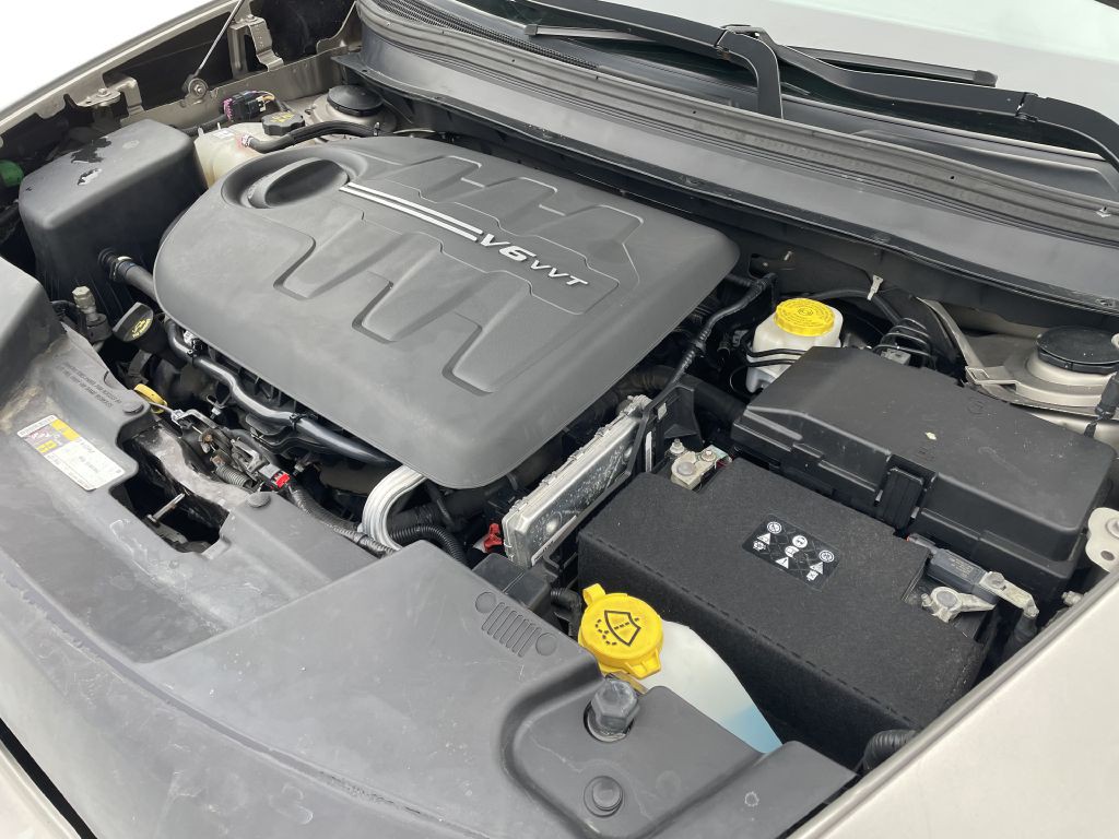 2017 Jeep Cherokee Image 28