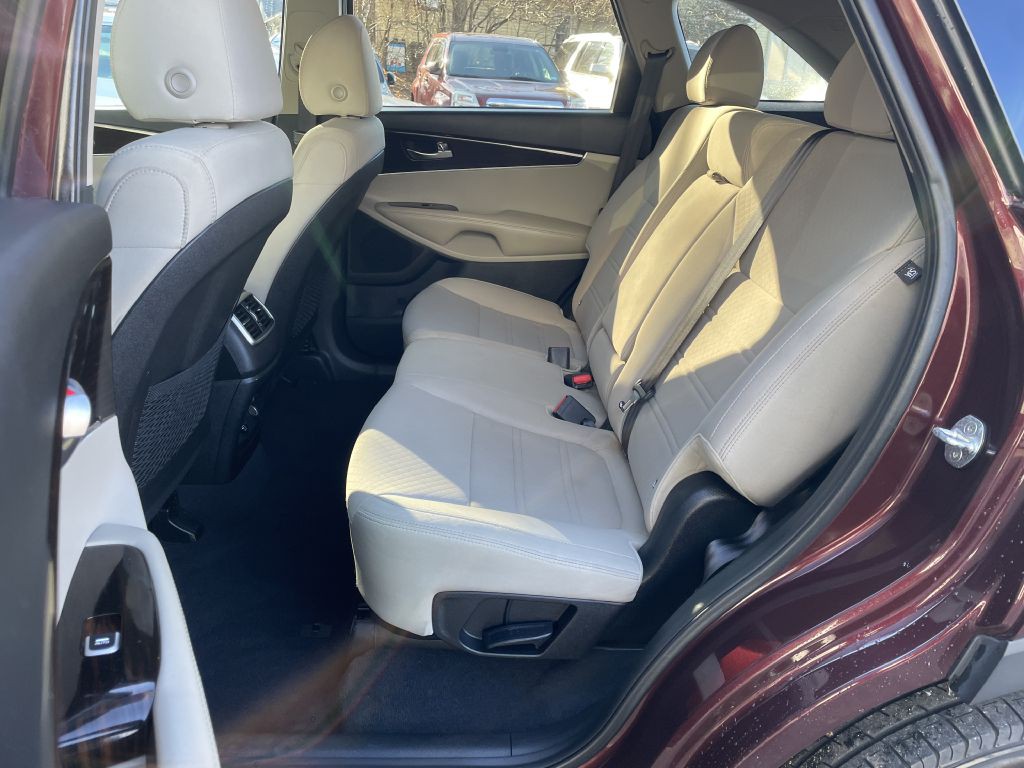 2020 Kia Sorento Image 25