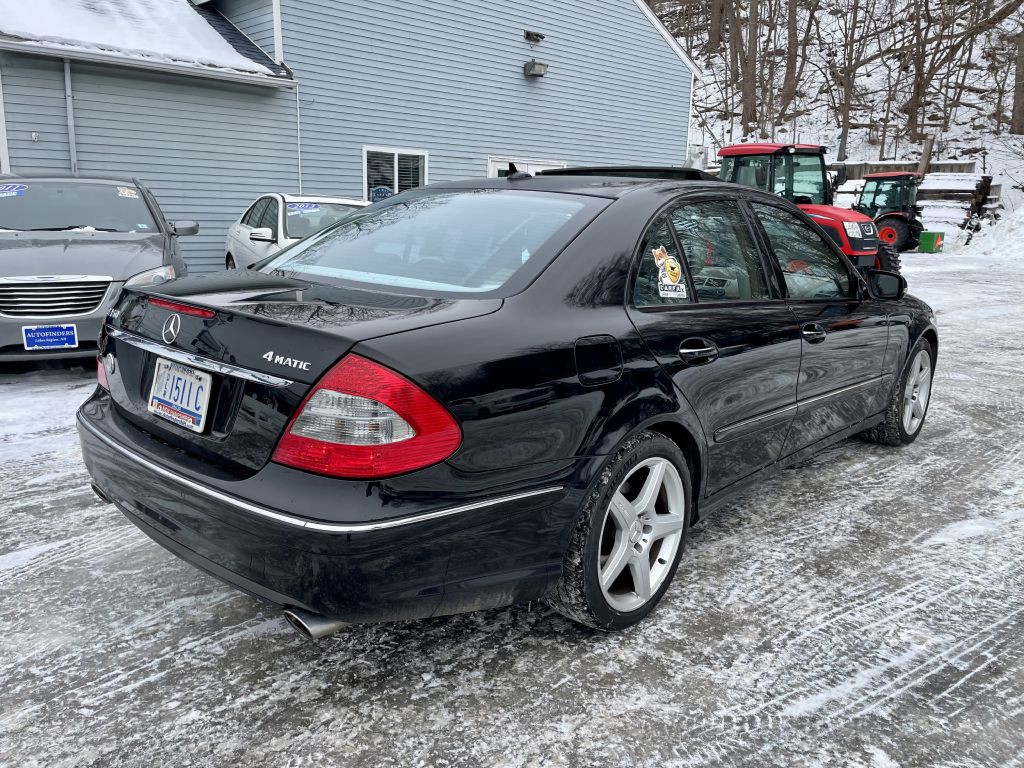 2009 Mercedes-Benz E-Class Image 7