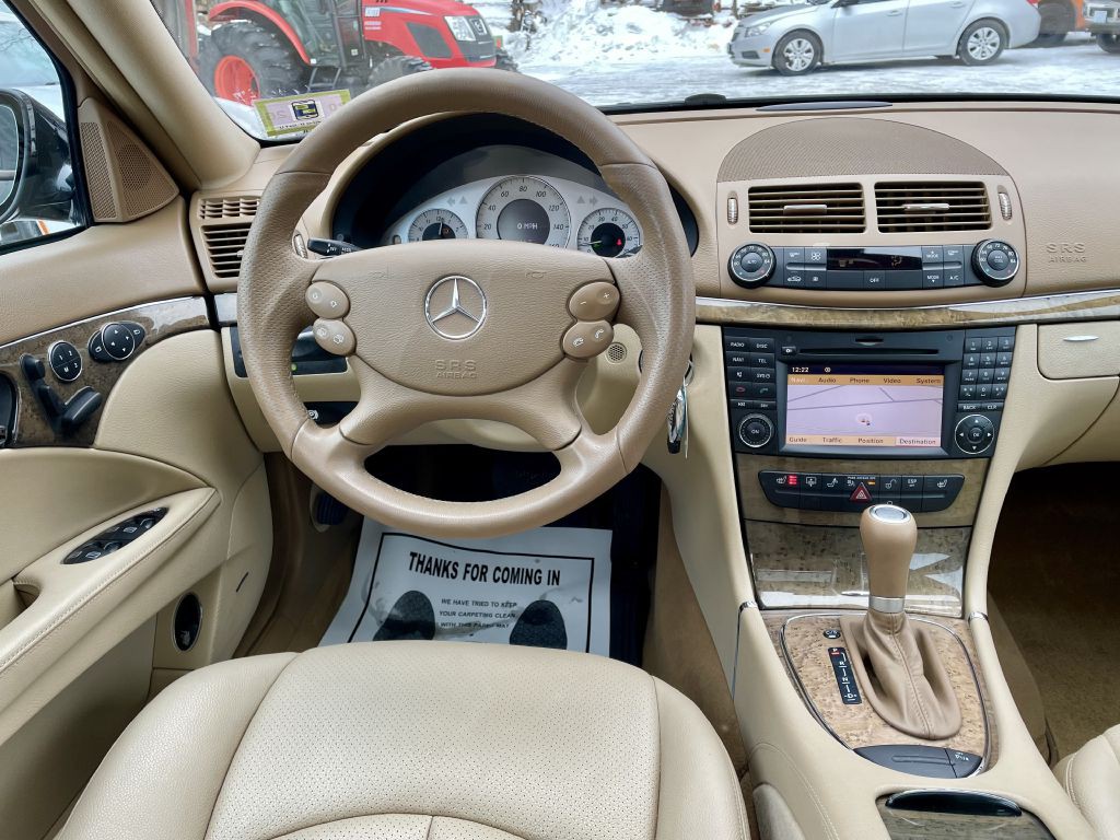 2009 Mercedes-Benz E-Class Image 10