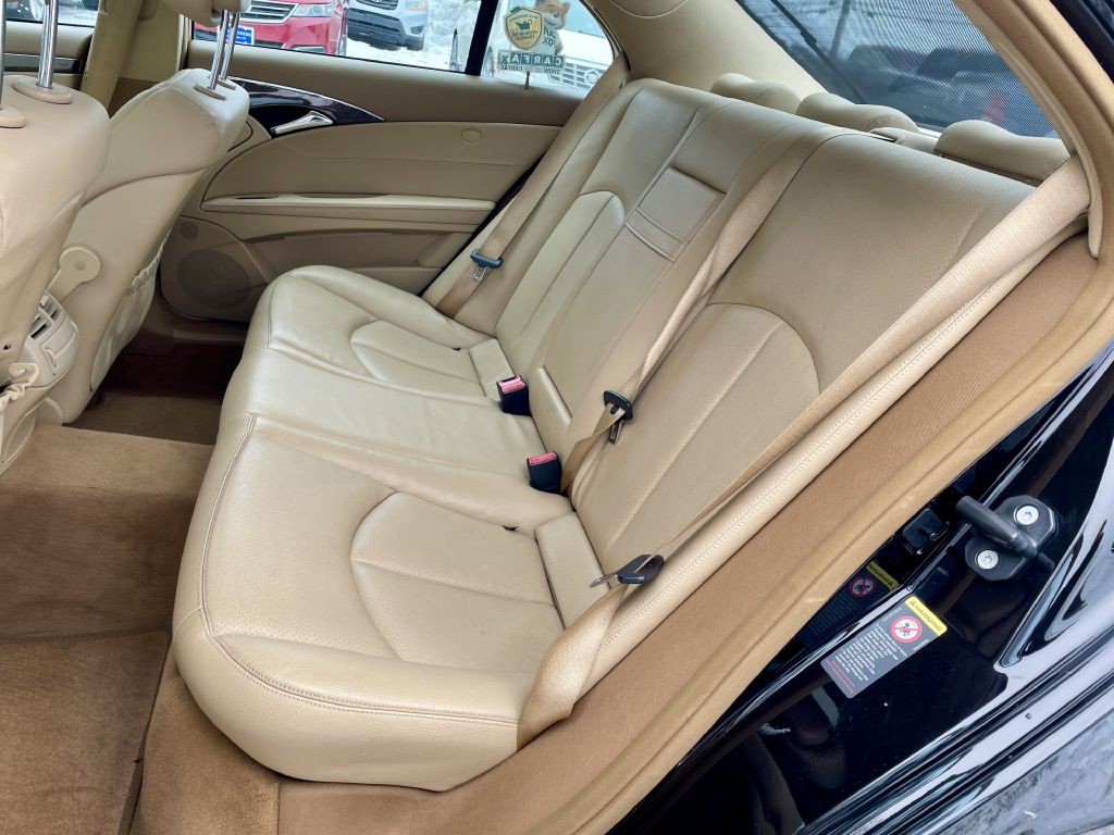 2009 Mercedes-Benz E-Class Image 27