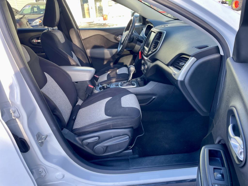 2014 Jeep Cherokee Image 20