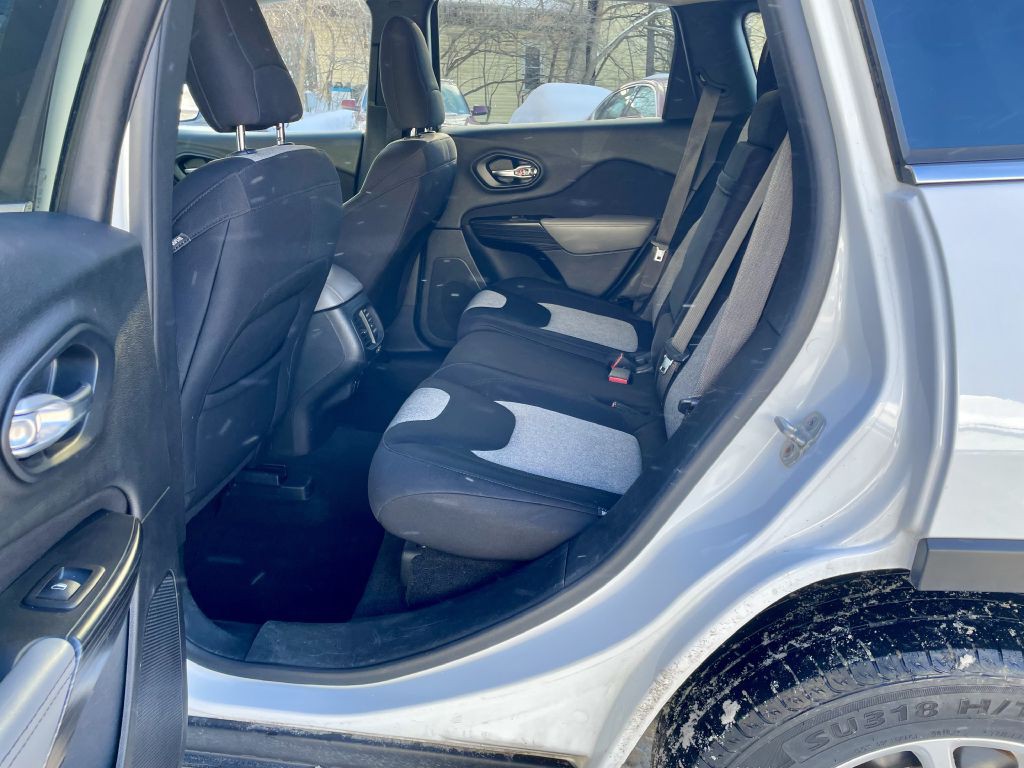 2014 Jeep Cherokee Image 22