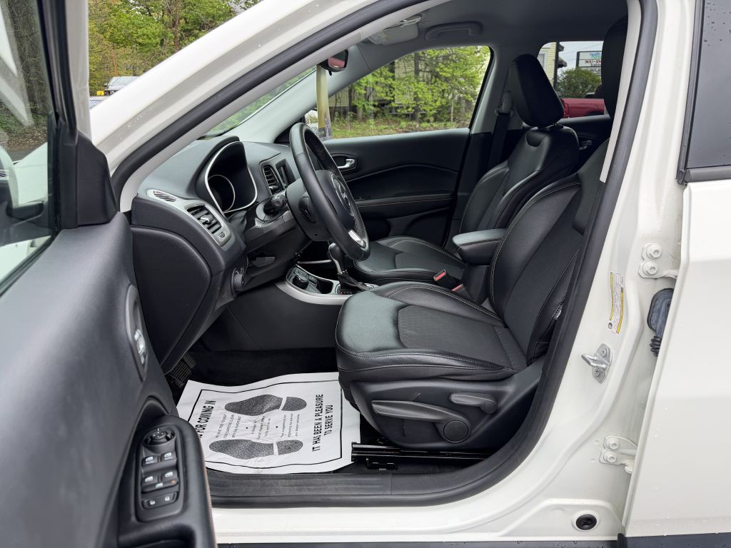 2019 Jeep Compass Image 18