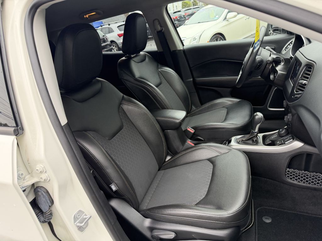 2019 Jeep Compass Image 20
