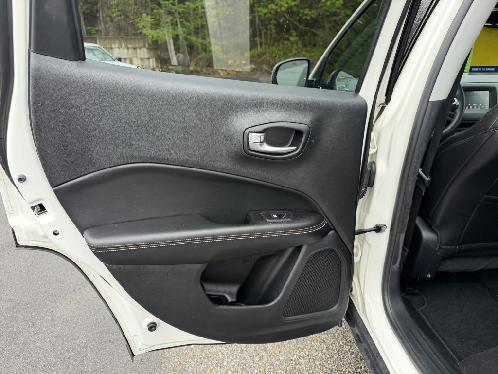 2019 Jeep Compass Image 27