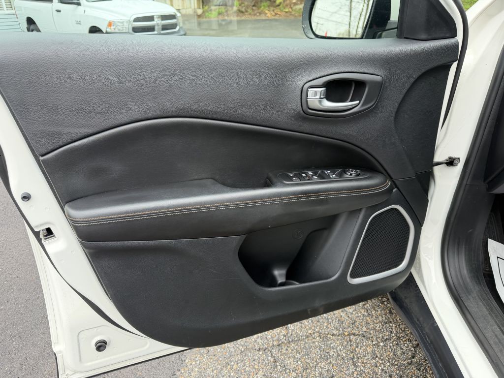 2019 Jeep Compass Image 28
