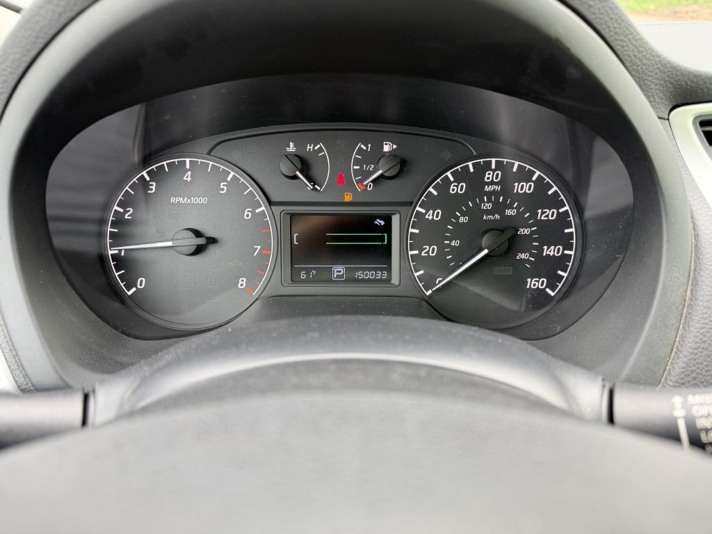 2016 Nissan Sentra Image 12