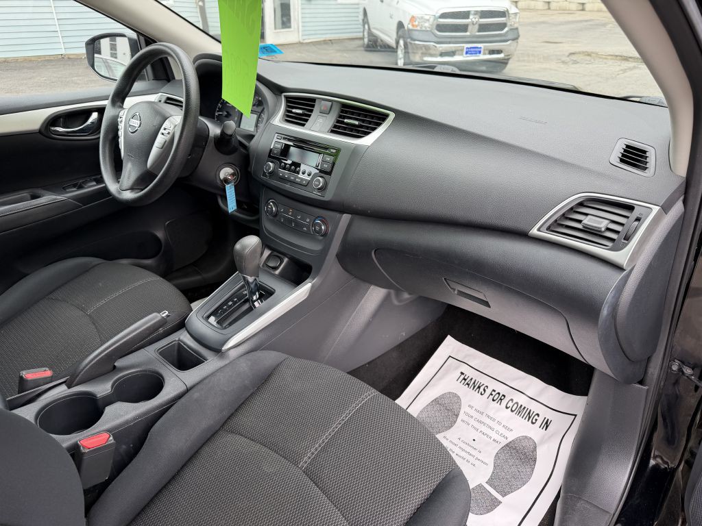2016 Nissan Sentra Image 19