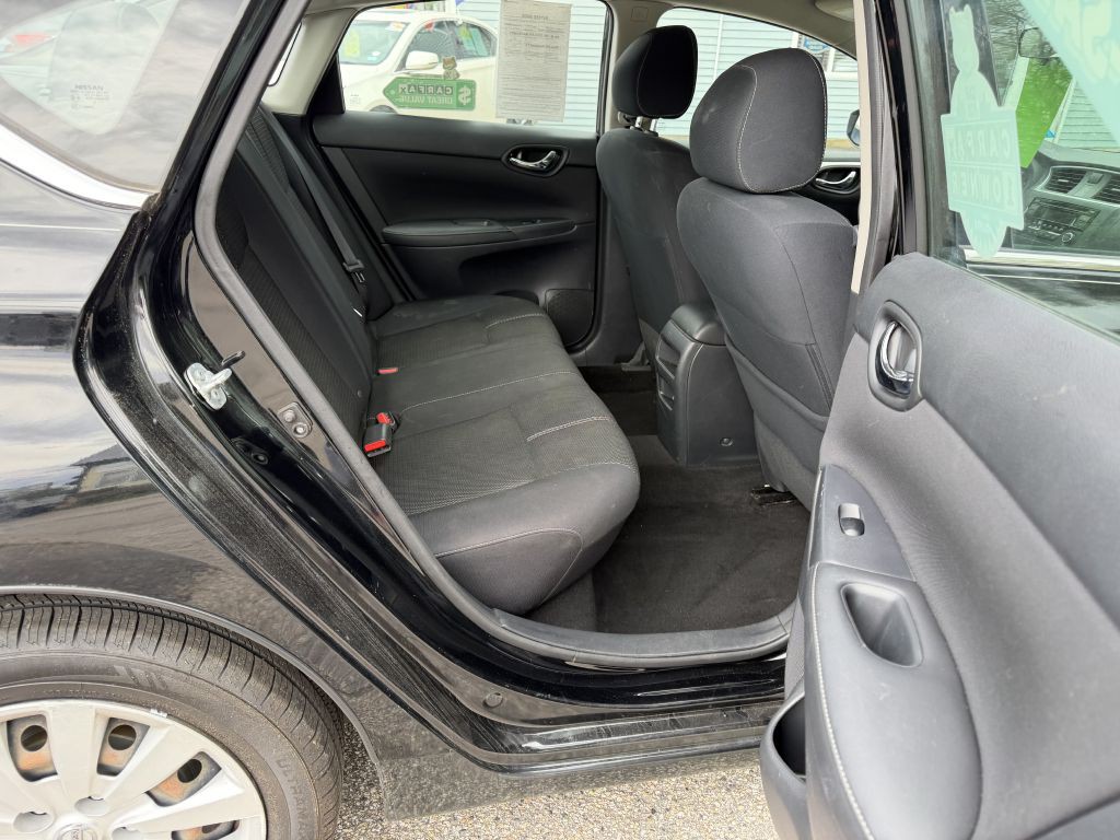 2016 Nissan Sentra Image 22