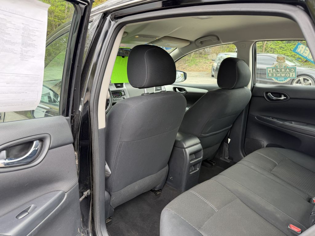 2016 Nissan Sentra Image 24